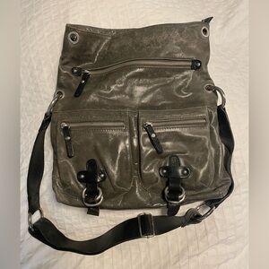 Tano crossed body leather bag